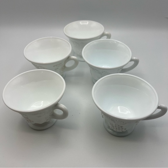 Indiana Colony Harvest Grapes Milk Glass Punch Tea Cups Vtg Set Of 5 Likenew - Picture 3 of 6